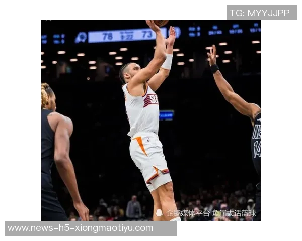 阿伦对布克三分犯规的看法：突破被切裁判总是认为球手一体